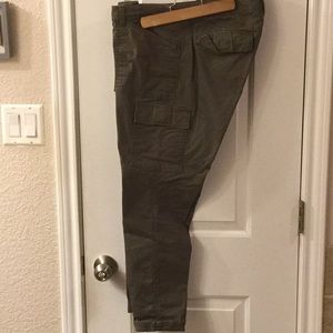 Gap skinny boyfriend capris